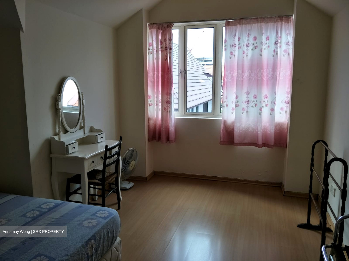 Sennett Estate (D13), Terrace #445810811